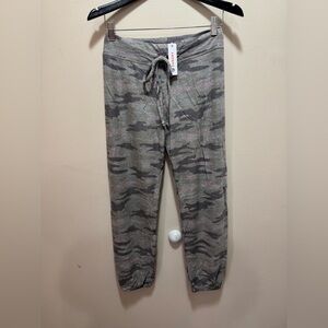 NWT Sundry Gray/Pink Camo Joggers